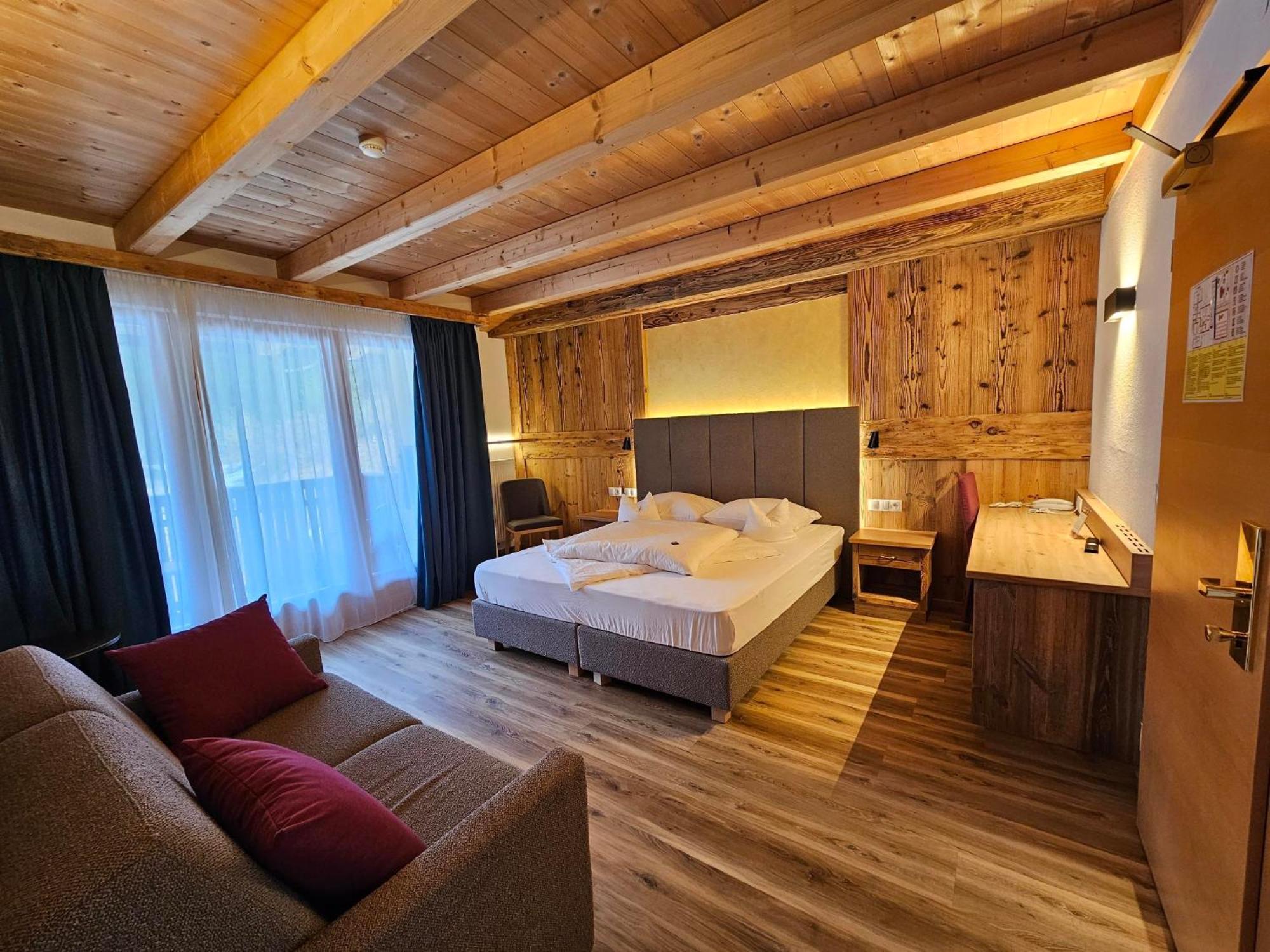 Hotel Mirabel San Vigilio Di Marebbe Eksteriør billede