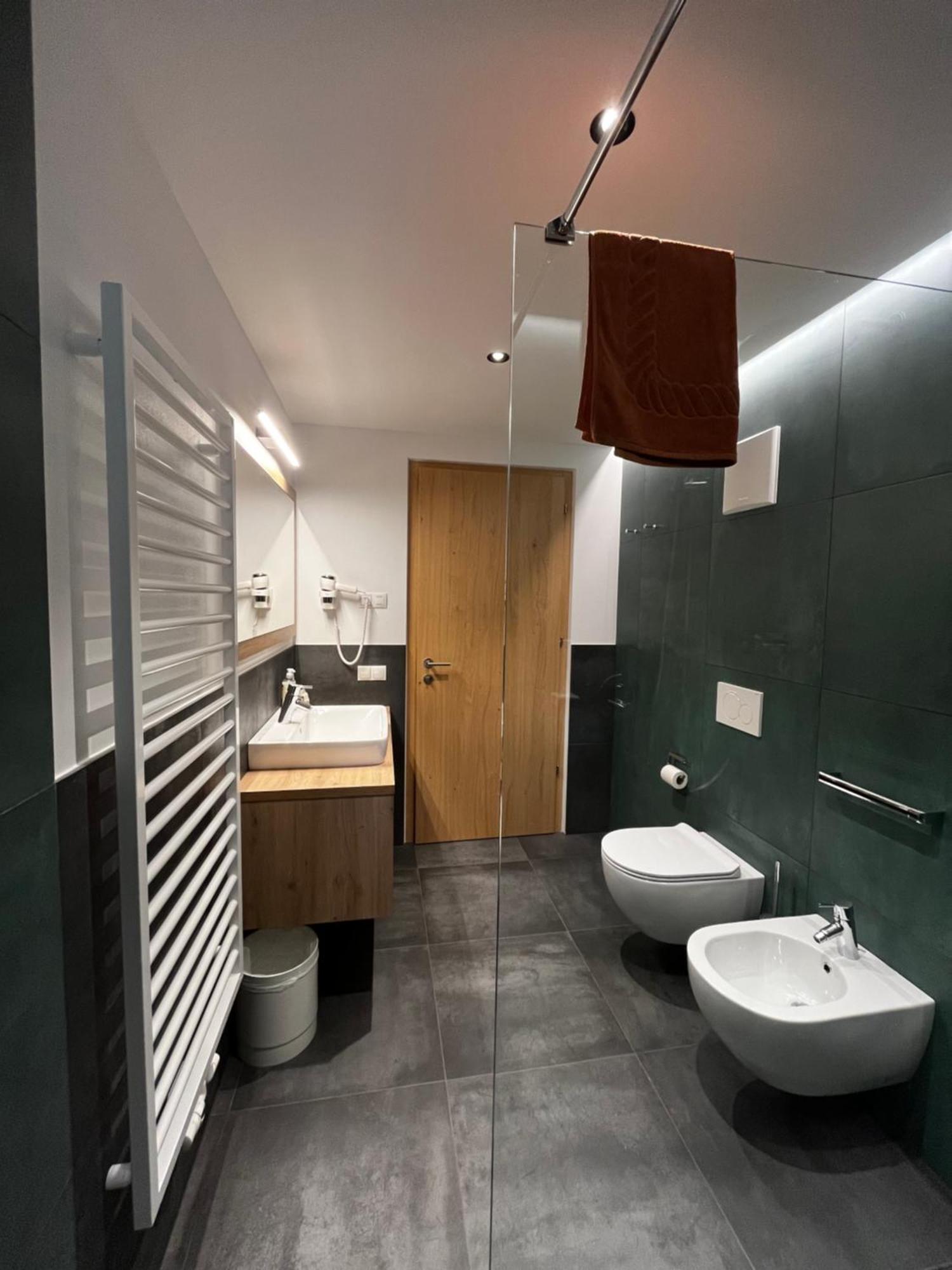 Hotel Mirabel San Vigilio Di Marebbe Værelse billede