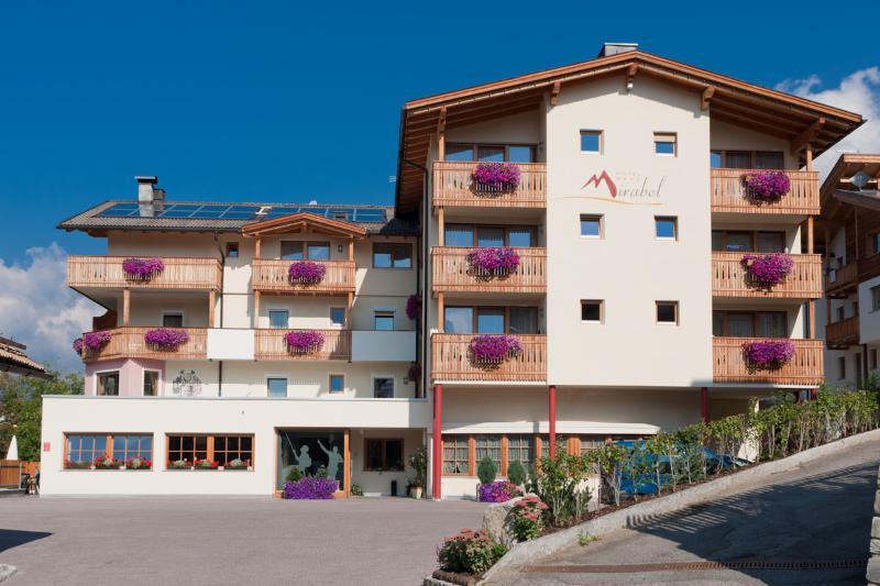 Hotel Mirabel San Vigilio Di Marebbe Eksteriør billede