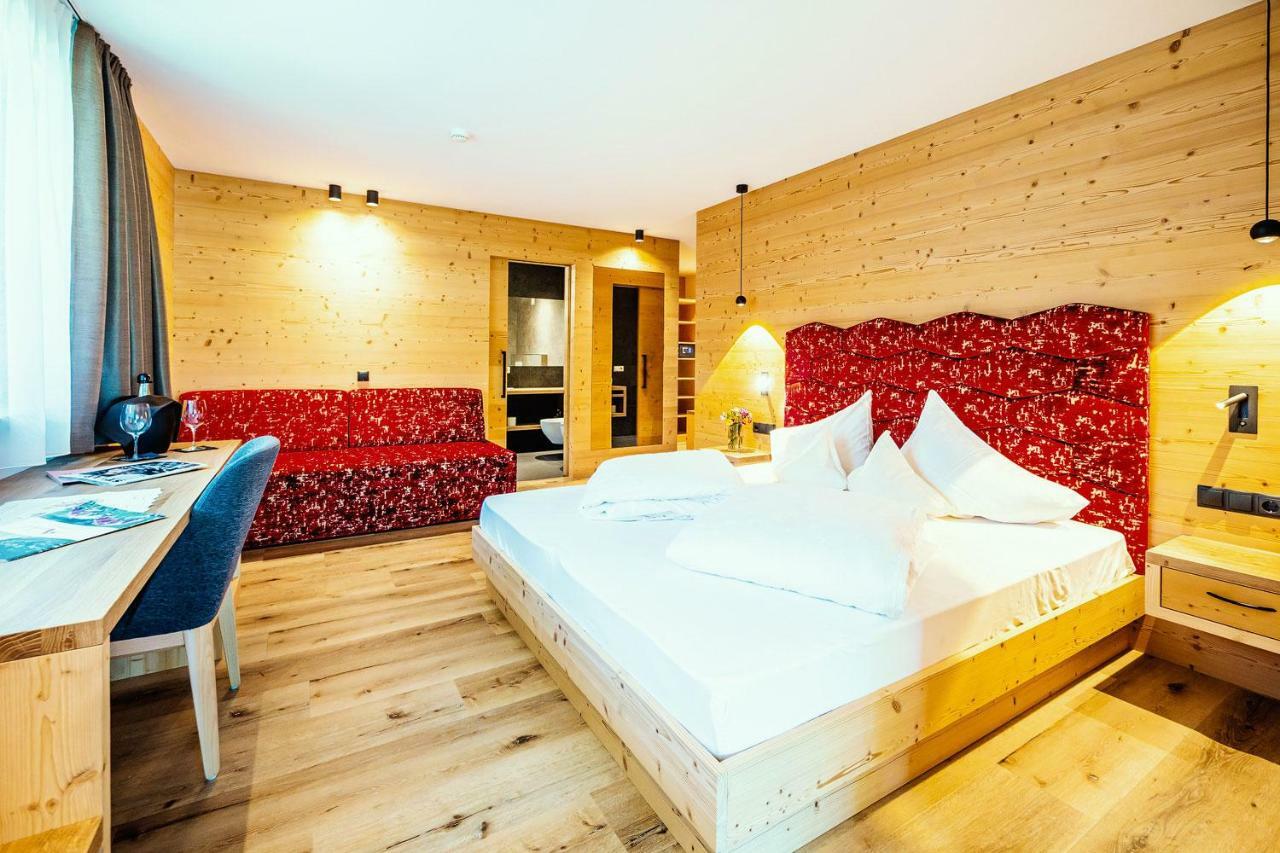 Hotel Mirabel San Vigilio Di Marebbe Eksteriør billede